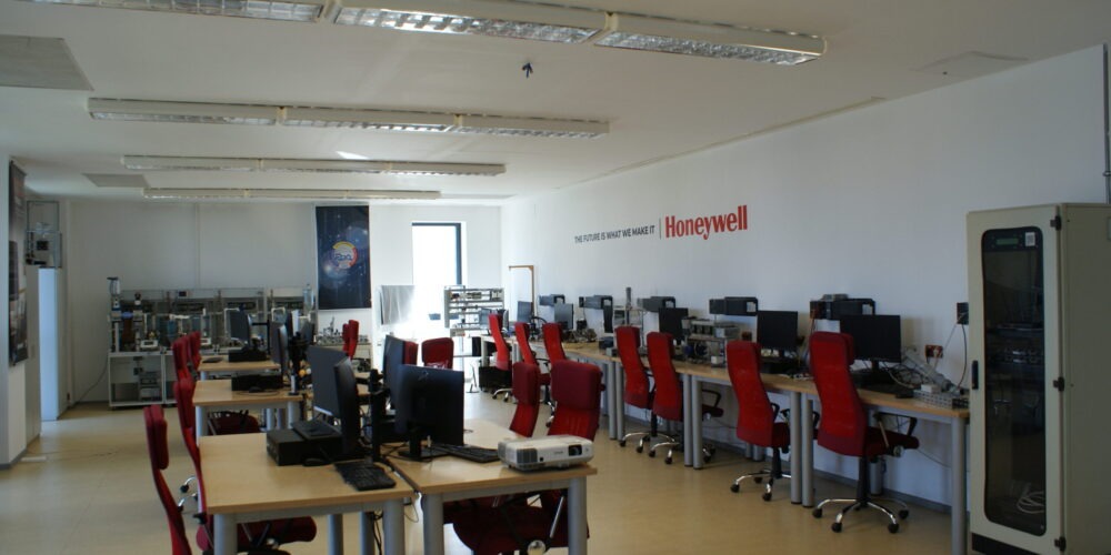 Advanced Control Systems for Real-Time Applications